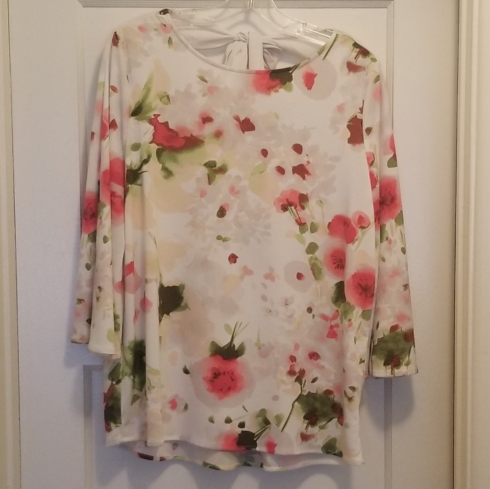 The Limited NWT Floral Blouse Open Back Bow
